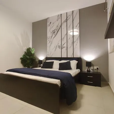 Qawra * St Paul's Bay